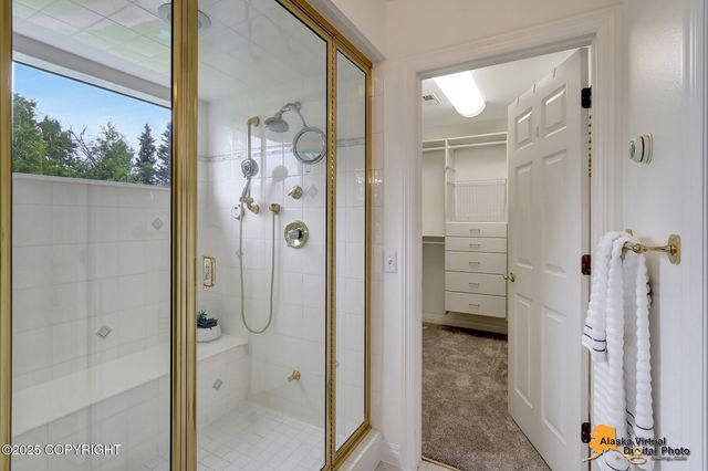 900 Botanical Heights Circle, Anchorage, AK 99515