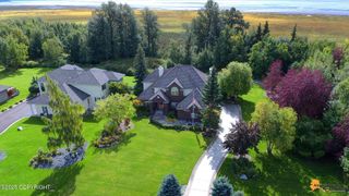 900 Botanical Heights Circle, Anchorage, AK 99515