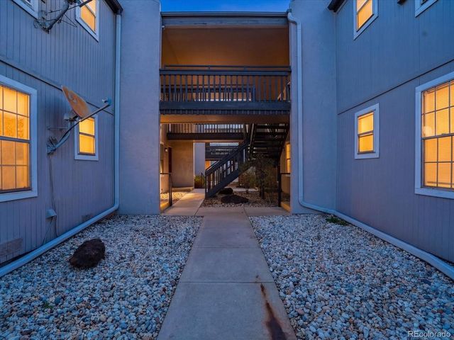 7105 S Gaylord St B1, Centennial, CO 80122