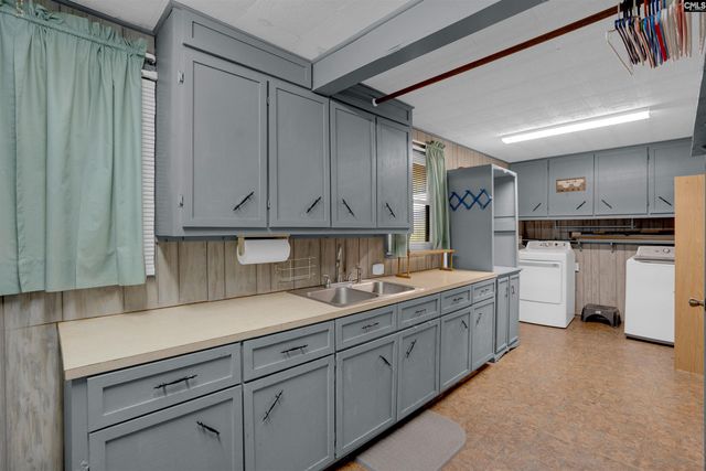 816 Seay Drive, West Columbia, SC 29170