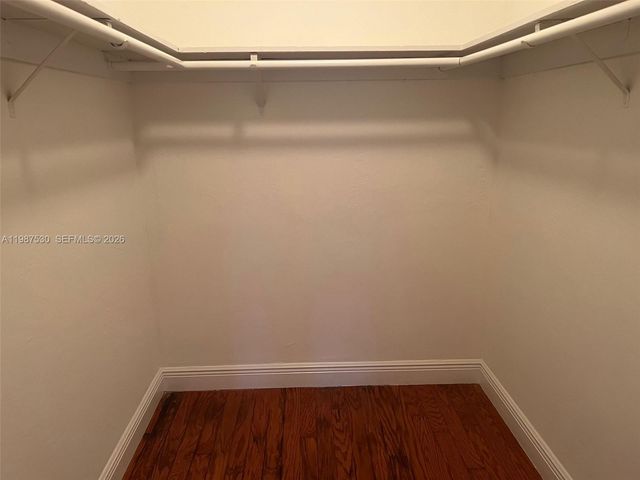 11231 SW 88th St 116D, Miami, FL 33176