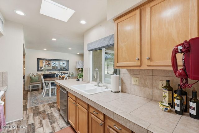 3735 N Gunnison Drive, Tucson, AZ 85749