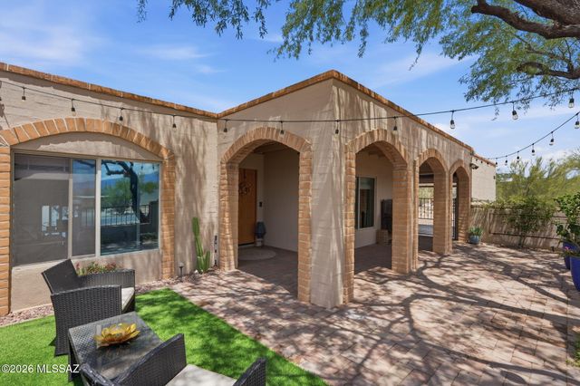 3735 N Gunnison Drive, Tucson, AZ 85749