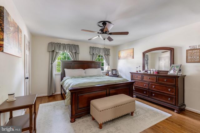 6006 MERRYVALE CT, Springfield, VA 22152