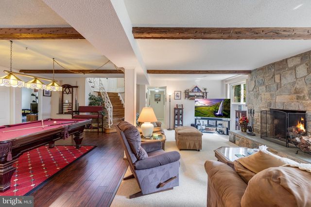 6006 MERRYVALE CT, Springfield, VA 22152