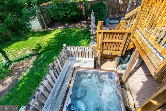 6006 MERRYVALE CT, Springfield, VA 22152