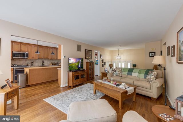 6006 MERRYVALE CT, Springfield, VA 22152