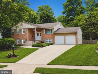6006 MERRYVALE CT, Springfield, VA 22152