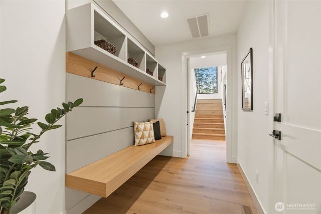15103 SE 41st Place, Bellevue, WA 98006