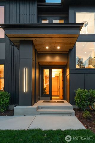 15103 SE 41st Place, Bellevue, WA 98006