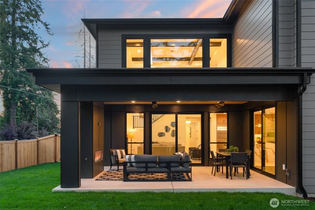 15103 SE 41st Place, Bellevue, WA 98006