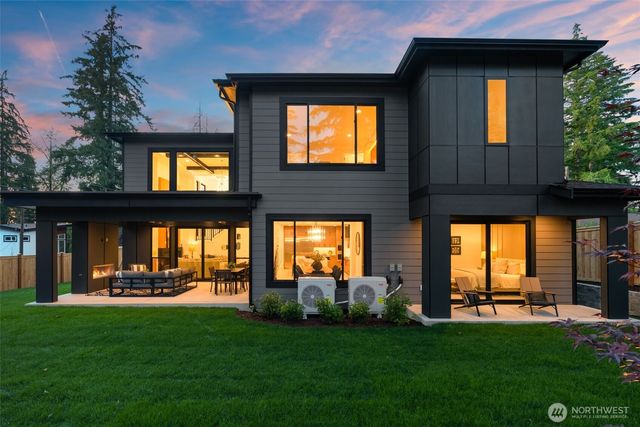 15103 SE 41st Place, Bellevue, WA 98006