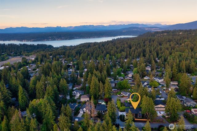 15103 SE 41st Place, Bellevue, WA 98006