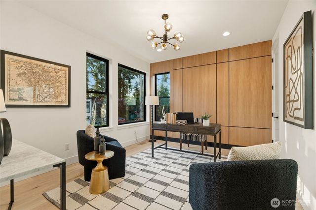 15103 SE 41st Place, Bellevue, WA 98006