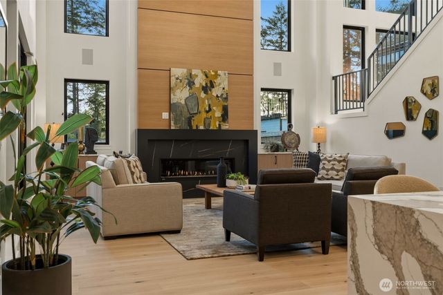 15103 SE 41st Place, Bellevue, WA 98006
