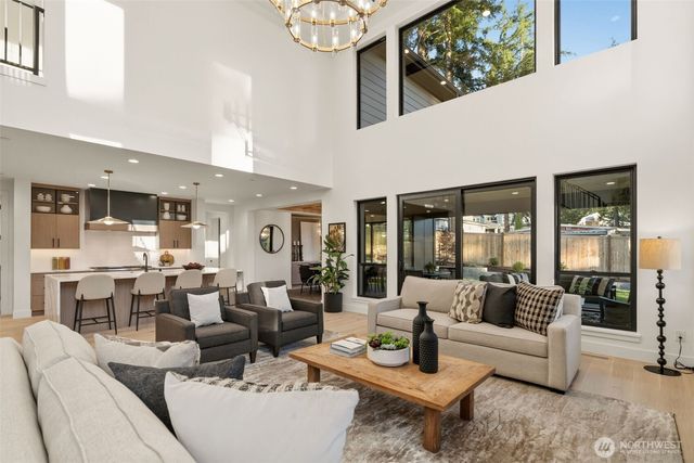 15103 SE 41st Place, Bellevue, WA 98006