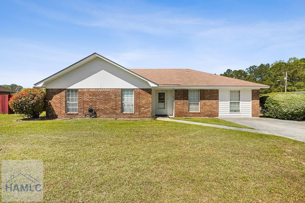 1801 Dunlevie Road, Allenhurst, GA 31301