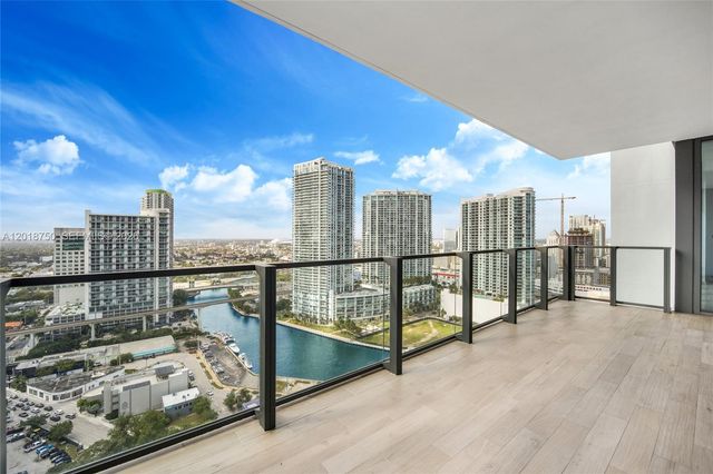 68 SE 6th St 2310, Miami, FL 33131