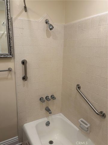 616 Emerald Street 1, Redondo Beach, CA 90277