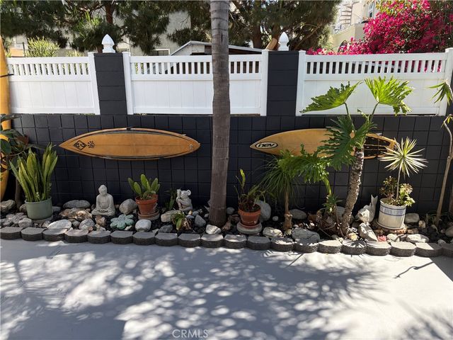 616 Emerald Street 1, Redondo Beach, CA 90277