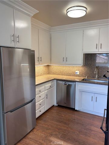 616 Emerald Street 1, Redondo Beach, CA 90277