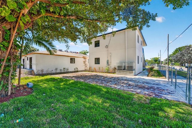 1895 NW 47th Terrace, Miami, FL 33142