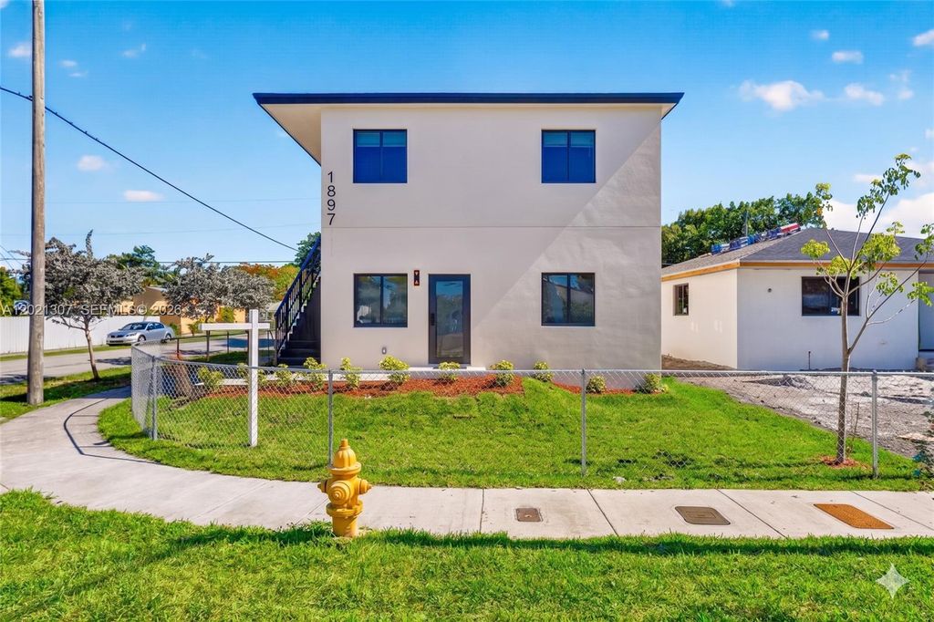 1895 NW 47th Terrace, Miami, FL 33142