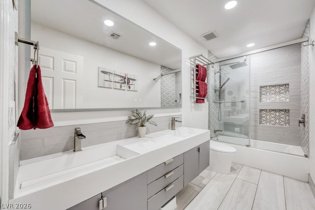 9210 Camden Heights Court, Las Vegas, NV 89123