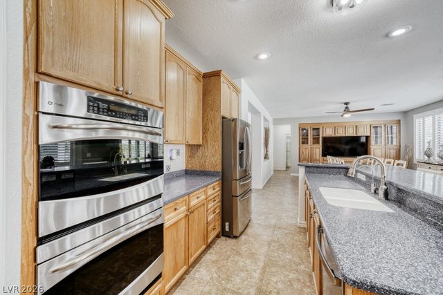 9210 Camden Heights Court, Las Vegas, NV 89123