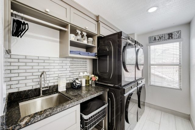 9210 Camden Heights Court, Las Vegas, NV 89123