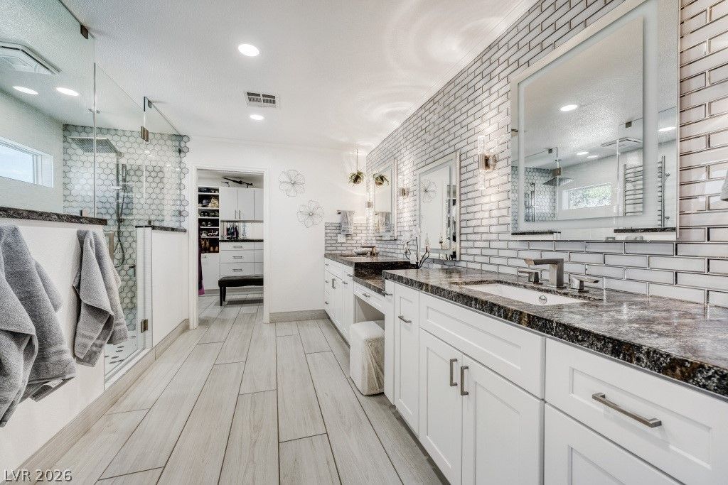 9210 Camden Heights Court, Las Vegas, NV 89123