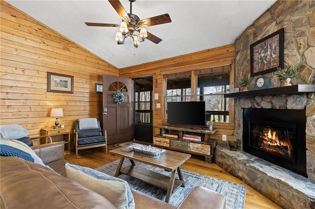 206 Sunny Brook Road, Blue Ridge, GA 30513