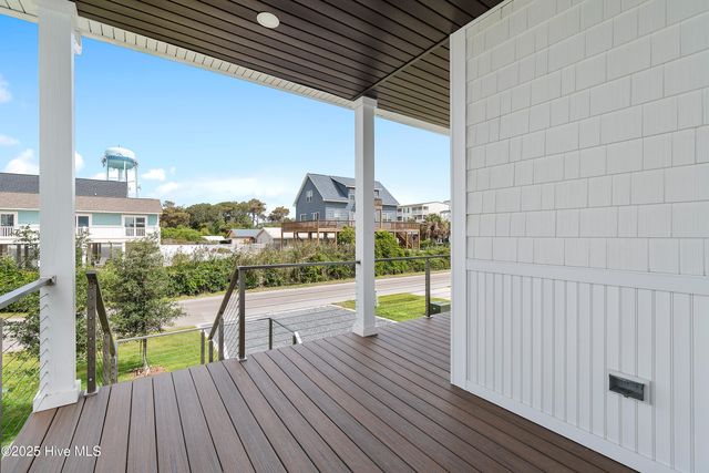 5515 E Pelican Drive, Oak Island, NC 28465