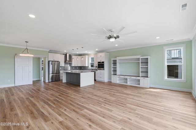 5515 E Pelican Drive, Oak Island, NC 28465