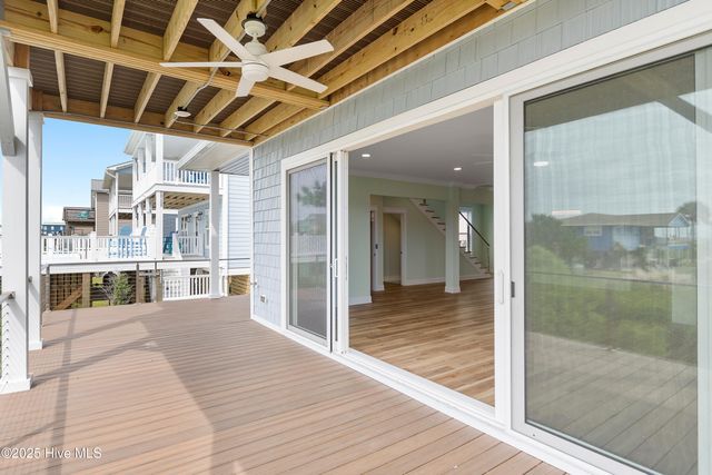 5515 E Pelican Drive, Oak Island, NC 28465