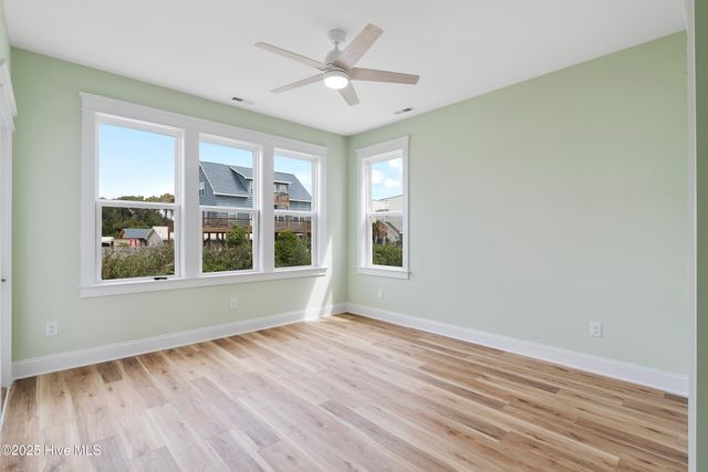 5515 E Pelican Drive, Oak Island, NC 28465