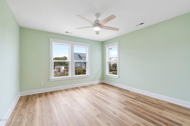 5515 E Pelican Drive, Oak Island, NC 28465