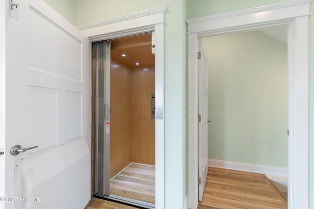 5515 E Pelican Drive, Oak Island, NC 28465