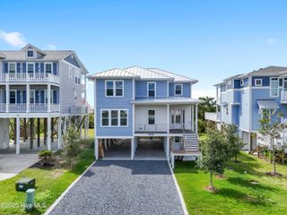 5515 E Pelican Drive, Oak Island, NC 28465