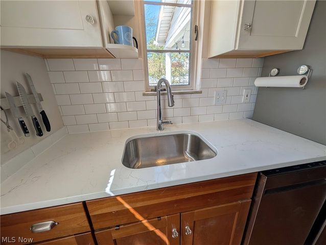 5255 Haverford Drive, Lyndhurst, OH 44124