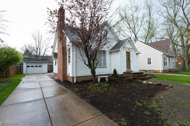 5255 Haverford Drive, Lyndhurst, OH 44124