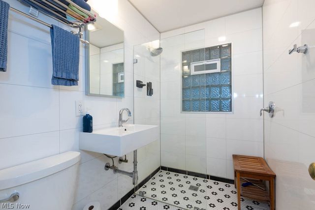 5255 Haverford Drive, Lyndhurst, OH 44124