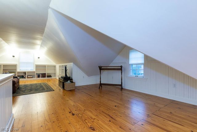 5255 Haverford Drive, Lyndhurst, OH 44124