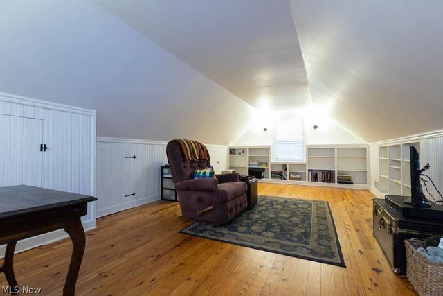 5255 Haverford Drive, Lyndhurst, OH 44124