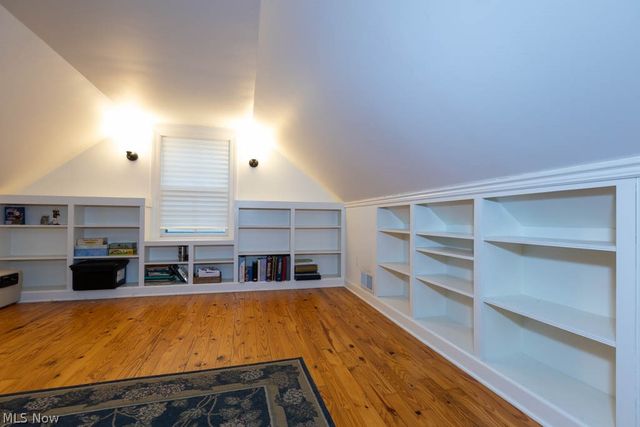 5255 Haverford Drive, Lyndhurst, OH 44124