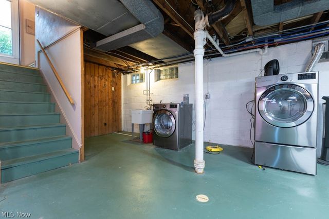 5255 Haverford Drive, Lyndhurst, OH 44124