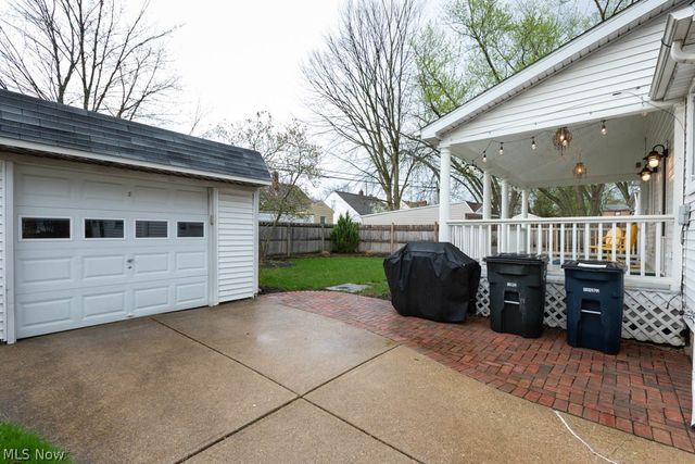 5255 Haverford Drive, Lyndhurst, OH 44124