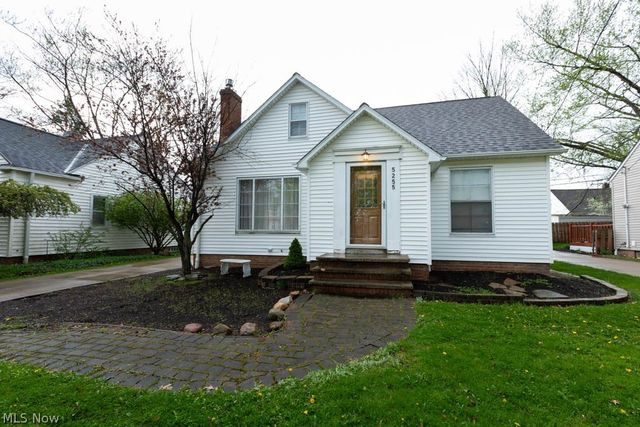 5255 Haverford Drive, Lyndhurst, OH 44124