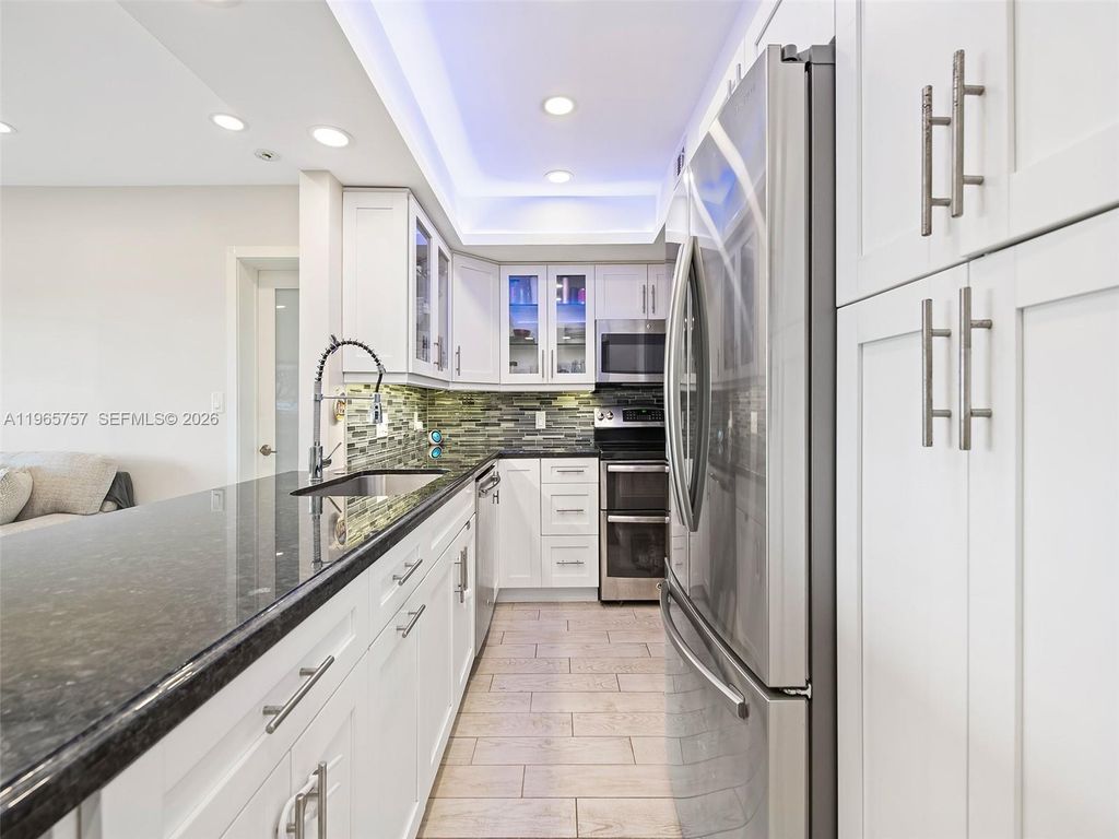 1000 River Reach Dr 516, Fort Lauderdale, FL 33315