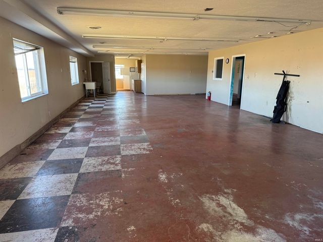 9227 S 900 W, West Point, IN 47992